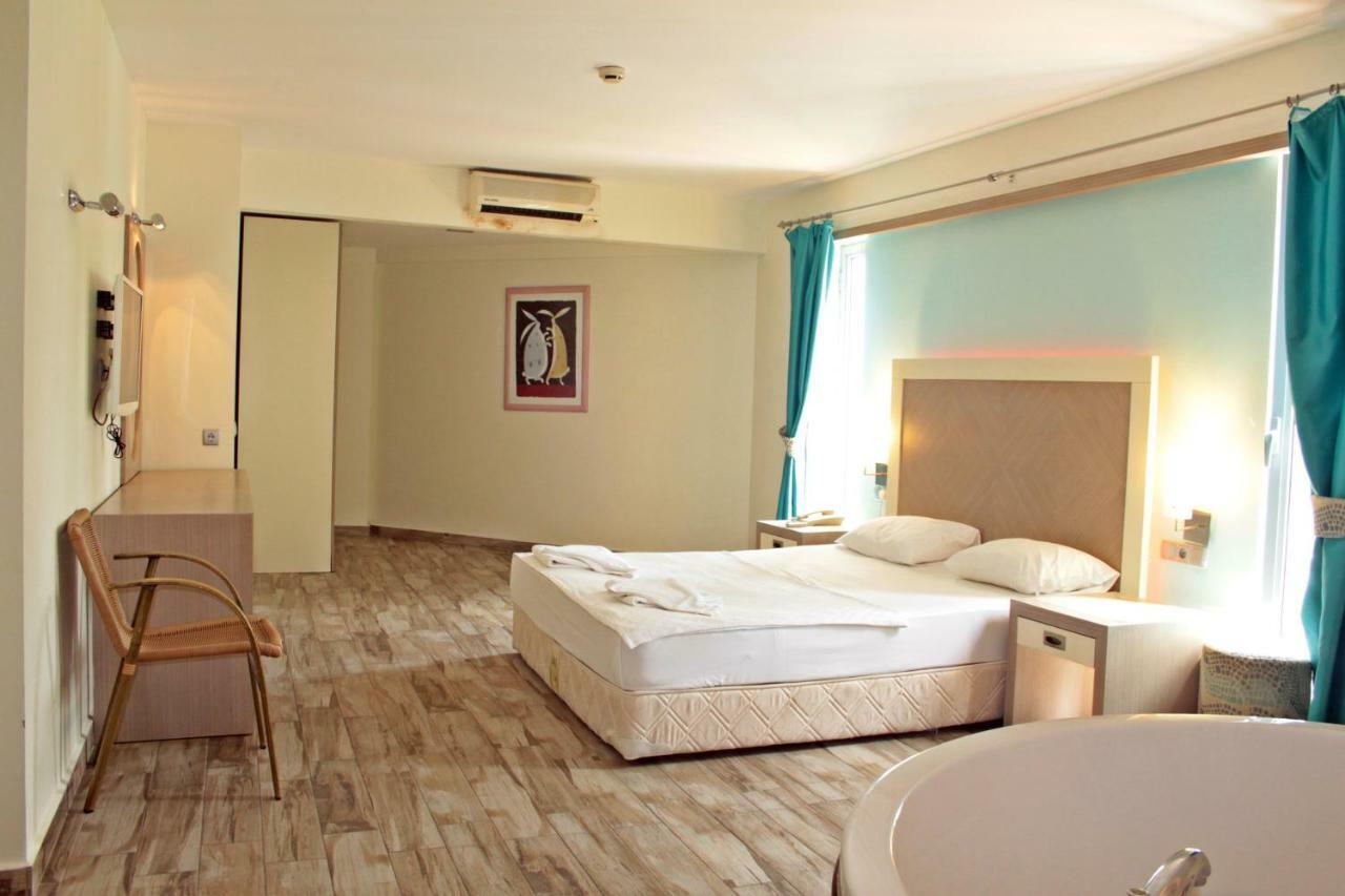Costa Queen Suites 居姆贝特 外观 照片